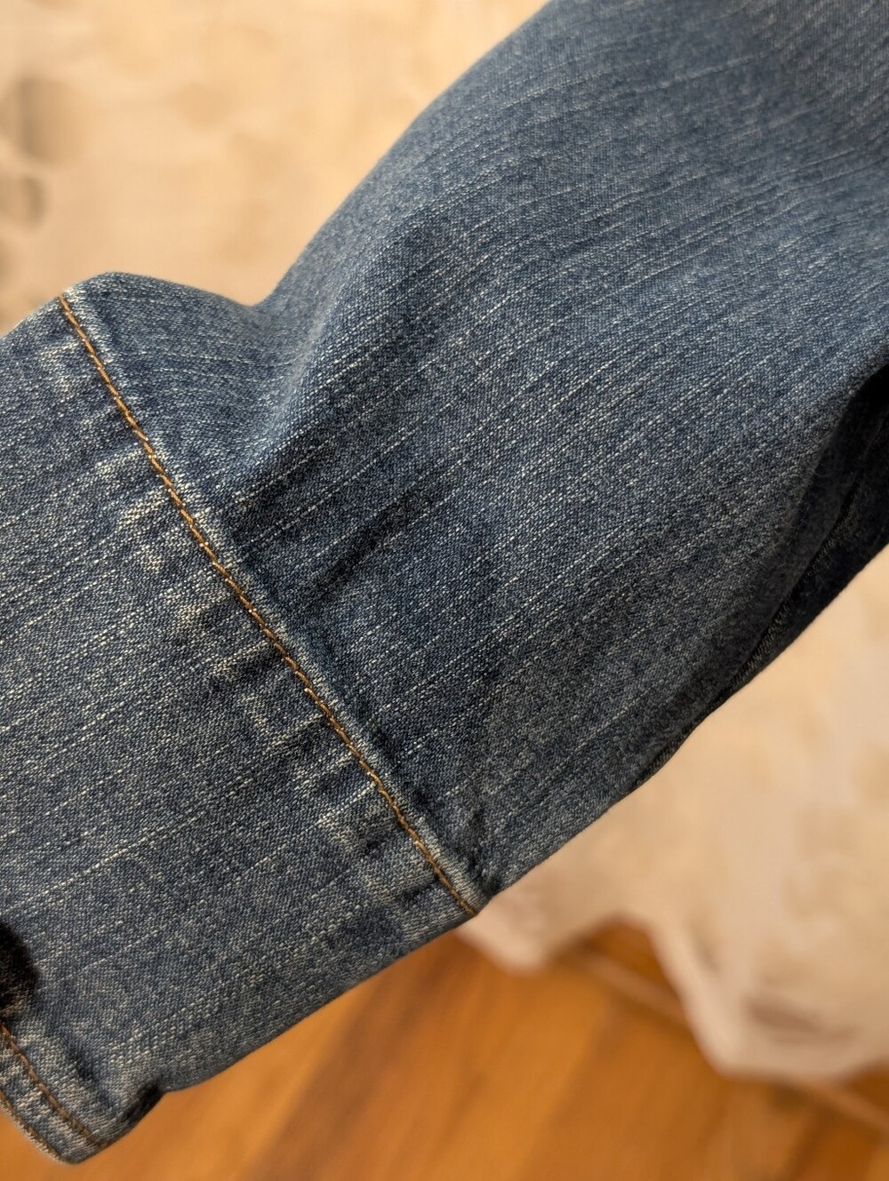 Madison & Max Women's Size Small Blue Denim Button Front Jean Jacket - Picture 8 of 13